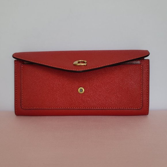 COACH Wyn Crossgrain Leather Wallet –Sport Red color⭐ - Picture 9 of 16